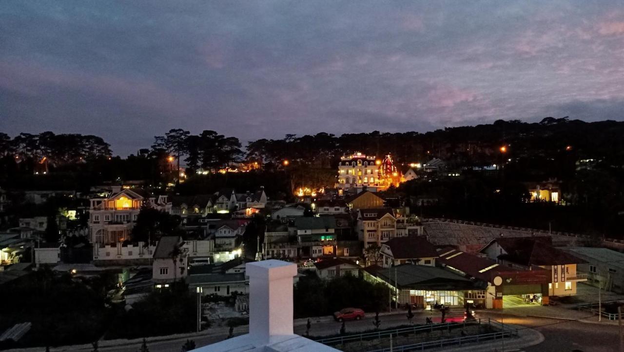 Crown Dalat Hotel Εξωτερικό φωτογραφία
